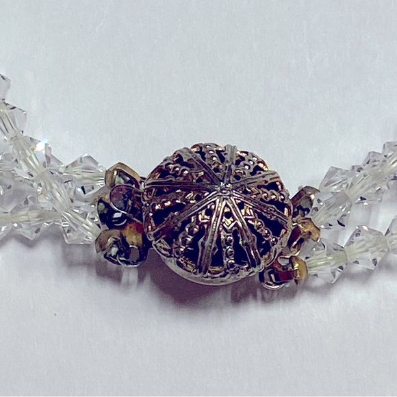 Very Pretty Clear Bead Costume Jewelry Necklace - Picture 4 of 7